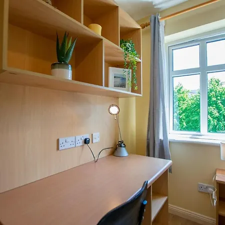 Holiday home 4-bedroom Home, *